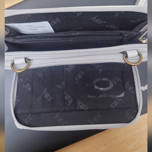 NWT dove colored born concepts b.o.c. wristlet - Picture 5 of 8